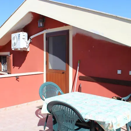 Olmedo Casa Vacanze شقة *